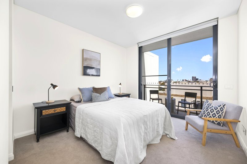 Photo - 809/22 Baywater Drive, Wentworth Point NSW 2127 - Image 7