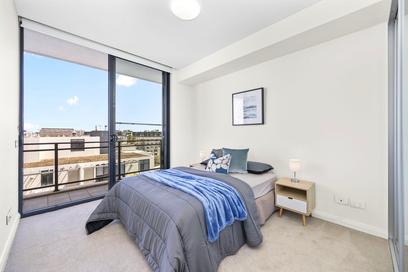 Photo - 809/22 Baywater Drive, Wentworth Point NSW 2127 - Image 9