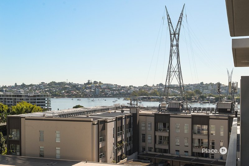 Photo - 809/38 Helen Street, Teneriffe QLD 4005 - Image 2