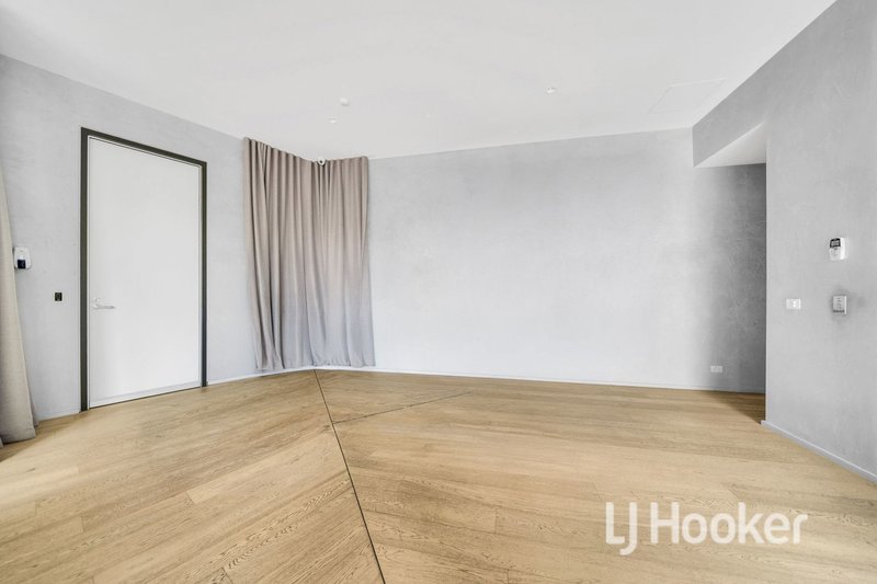 Photo - 809/91 Galada Avenue, Parkville VIC 3052 - Image 10