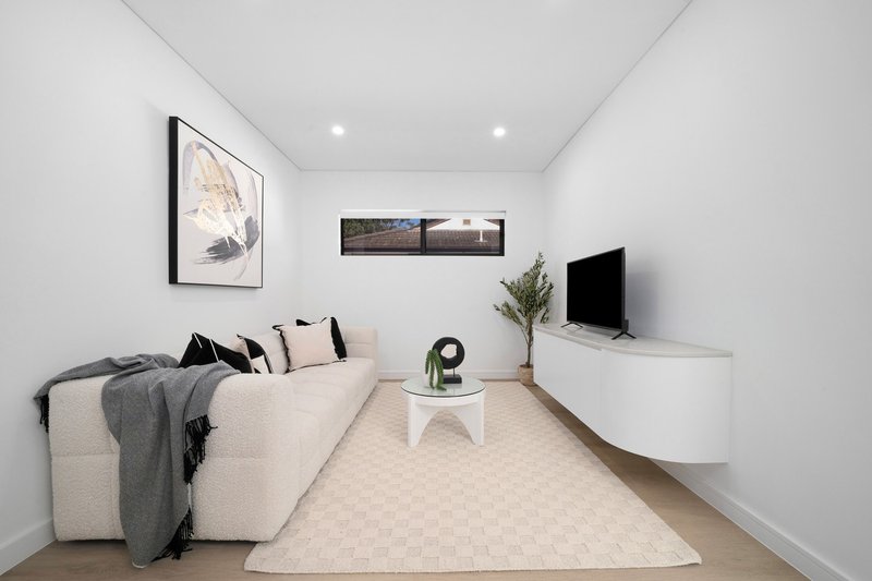 Photo - 80b Duckmallois Avenue, Blacktown NSW 2148 - Image 12