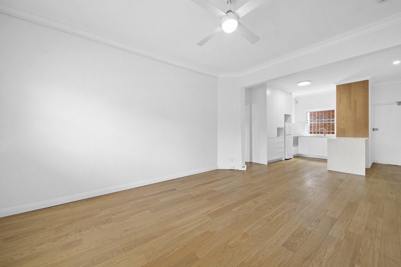 Photo - 8/1-3 Edgecliff Road, Woollahra NSW 2025 - Image 3
