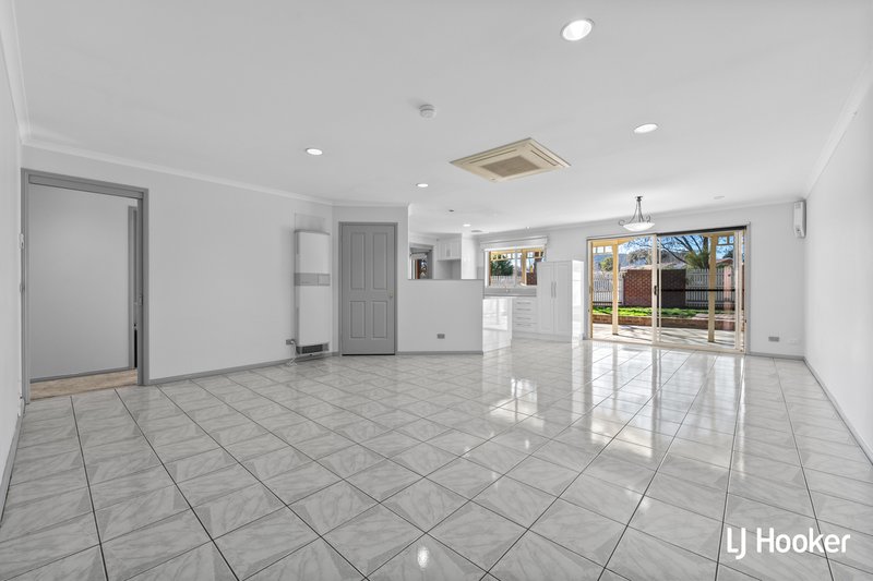 Photo - 8/1-3 Forest Drive, Jerrabomberra NSW 2619 - Image 5