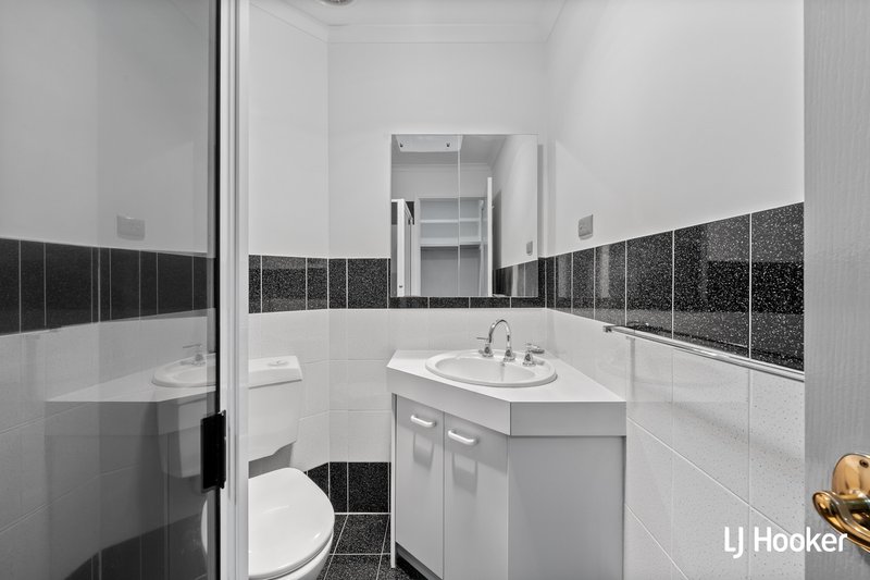 Photo - 8/1-3 Forest Drive, Jerrabomberra NSW 2619 - Image 8