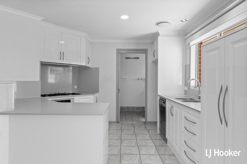 Photo - 8/1-3 Forest Drive, Jerrabomberra NSW 2619 - Image 10