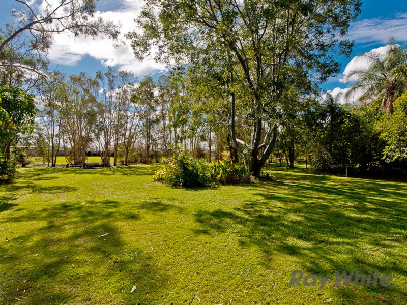 Photo - 81-83 Rosehill Drive, Burpengary QLD 4505 - Image 16