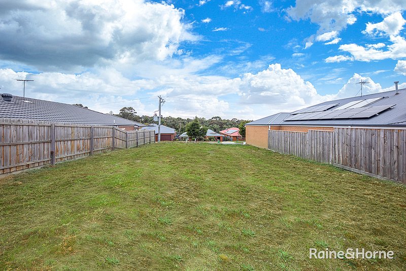 Photo - 81 Aldridge Drive, Sunbury VIC 3429 - Image 4