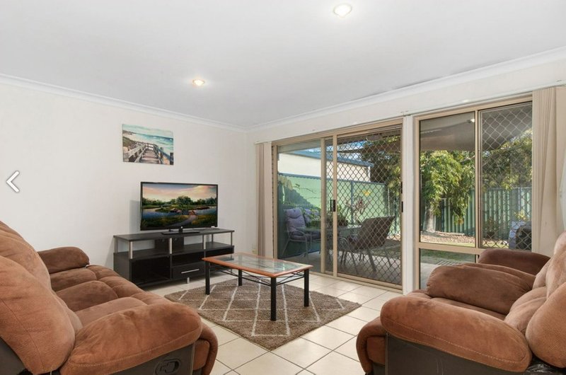 Photo - 8/1 Archipelago Street, Pacific Pines QLD 4211 - Image 4