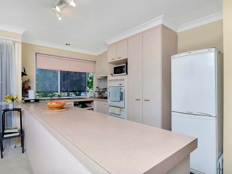 Photo - 81 Avocado Street, Elanora QLD 4221 - Image 3