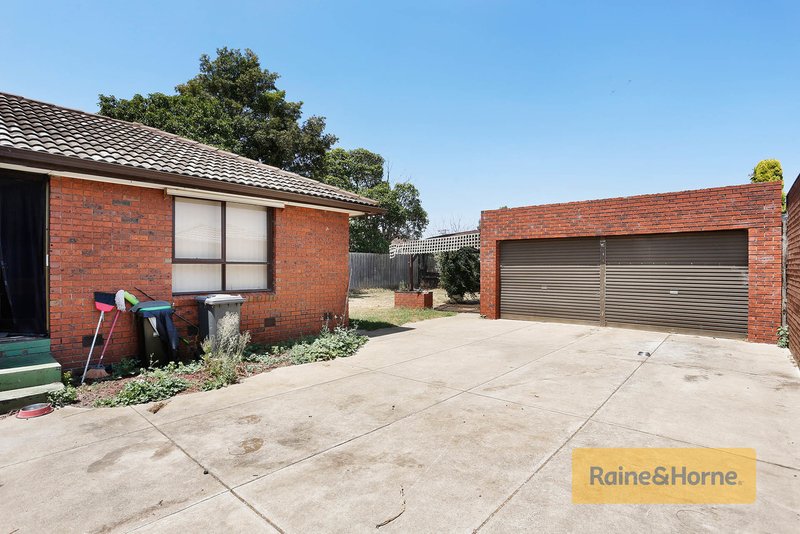 Photo - 81 Barries Road, Melton VIC 3337 - Image 3