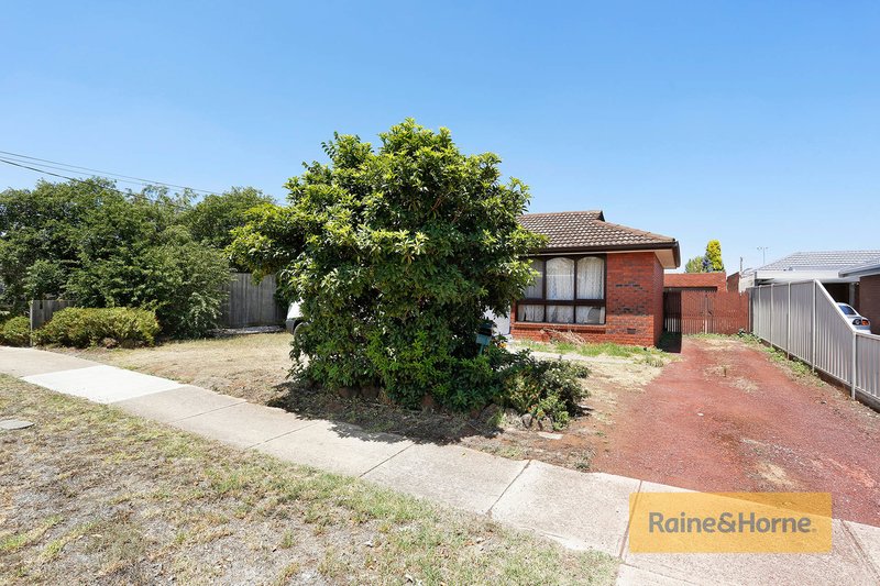 Photo - 81 Barries Road, Melton VIC 3337 - Image 8