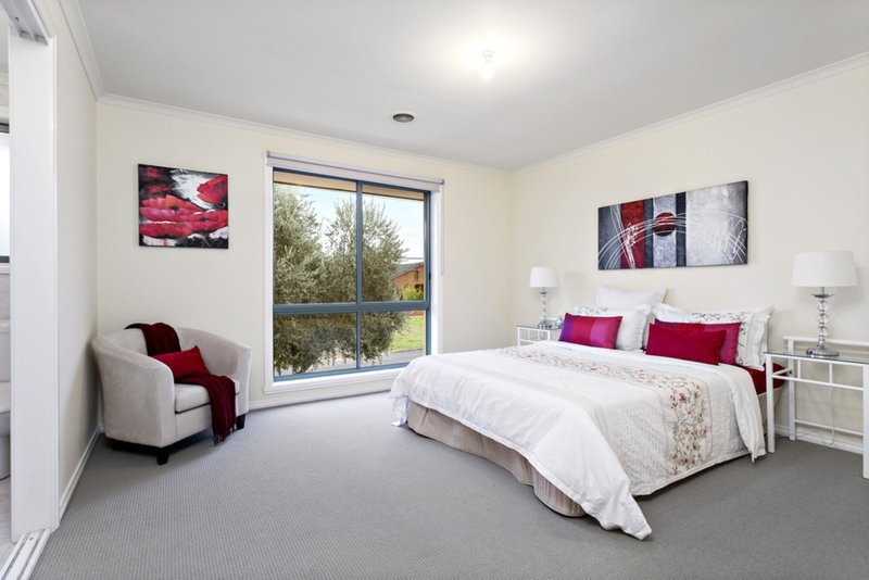 Photo - 81 Barry Road, Thomastown VIC 3074 - Image 3