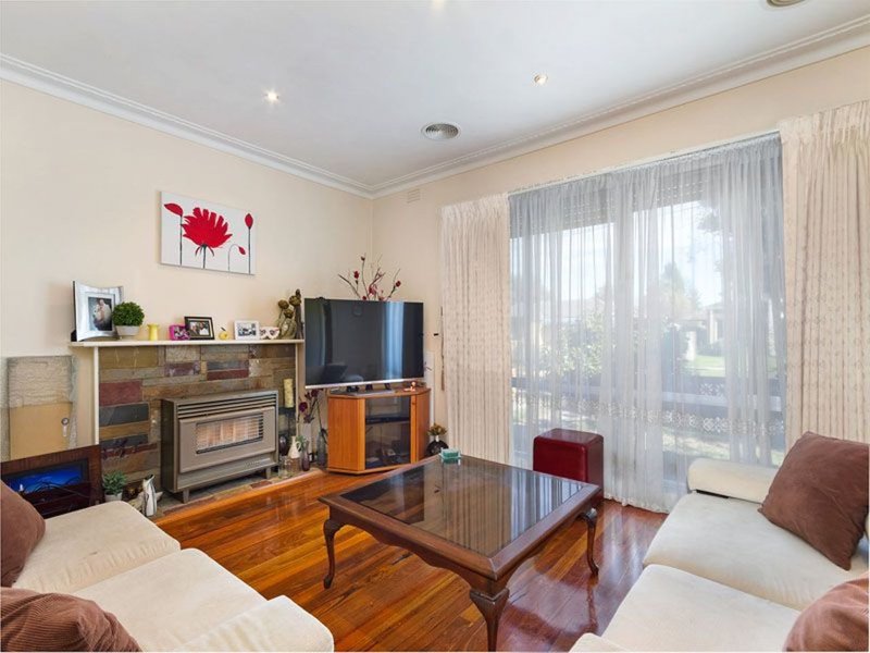 Photo - 81 Bowmore Rd , Noble Park VIC 3174 - Image 6