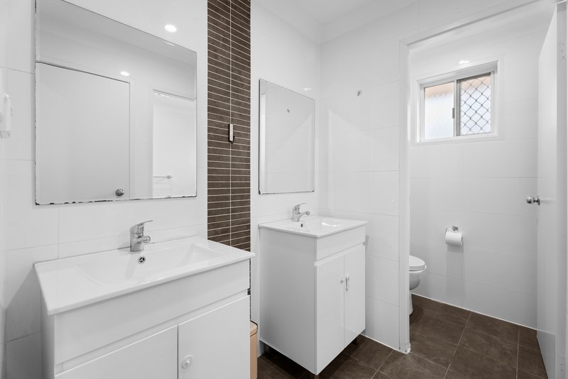 Photo - 81 Buring Crescent, Minchinbury NSW 2770 - Image 11