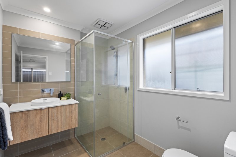 Photo - 81 Carnarvon Drive, South Ripley QLD 4306 - Image 14