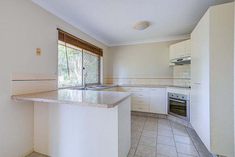 Photo - 81 Castile Crescent, Edens Landing QLD 4207 - Image 5