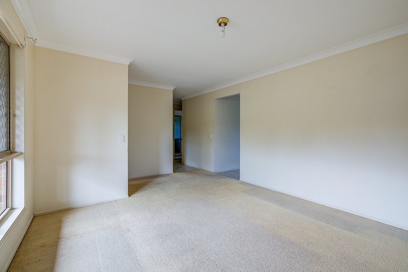 Photo - 81 Castile Crescent, Edens Landing QLD 4207 - Image 10