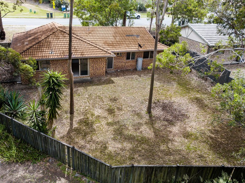 Photo - 81 Castile Crescent, Edens Landing QLD 4207 - Image 14