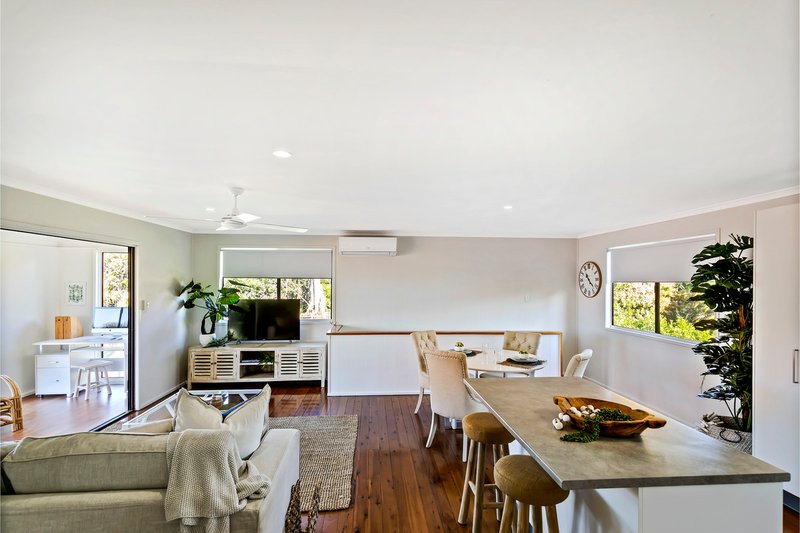 Photo - 81 Centenary Crescent, Alexandra Headland QLD 4572 - Image 9