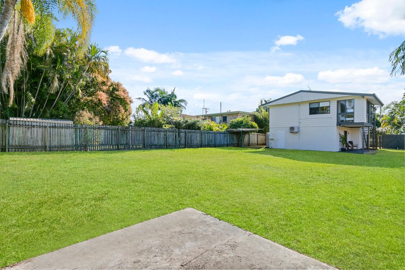 Photo - 81 Centenary Crescent, Alexandra Headland QLD 4572 - Image 19