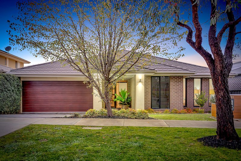 81 Charteris Drive, Craigieburn VIC 3064