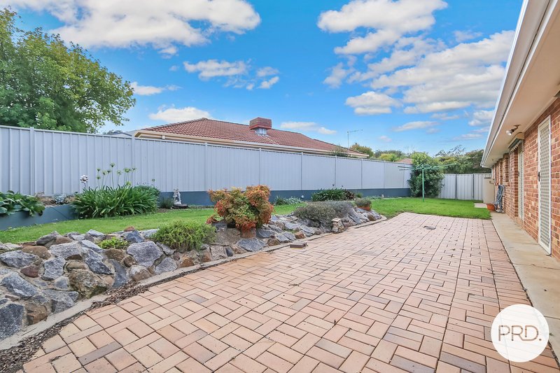 Photo - 81 Crawshaw Crescent, Glenroy NSW 2640 - Image 13