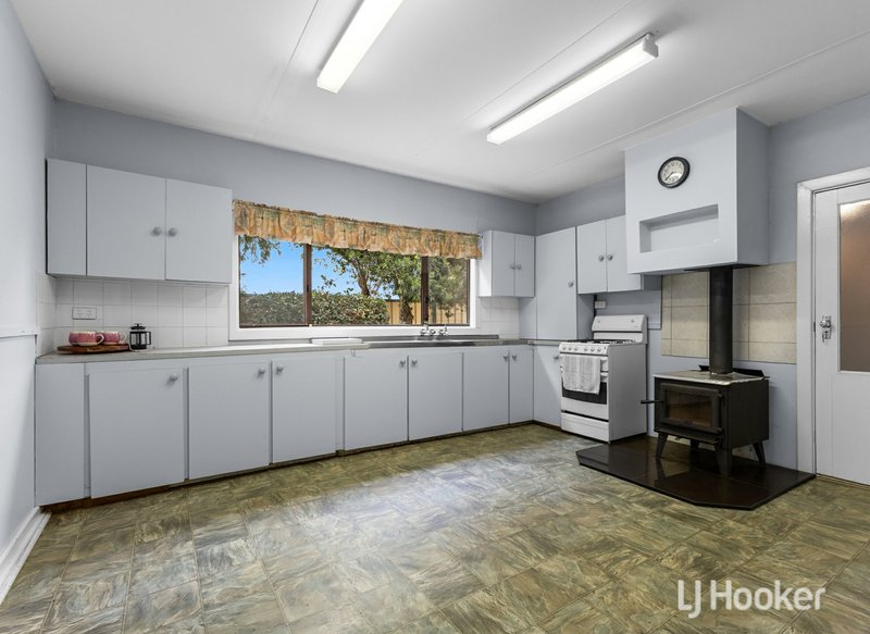 Photo - 81 Dixon Avenue, Wokalup WA 6221 - Image 3