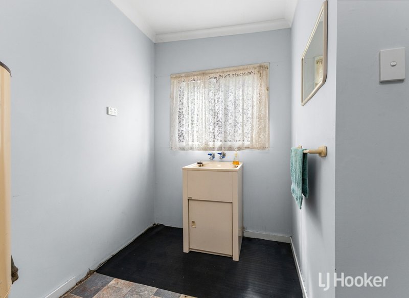 Photo - 81 Dixon Avenue, Wokalup WA 6221 - Image 12