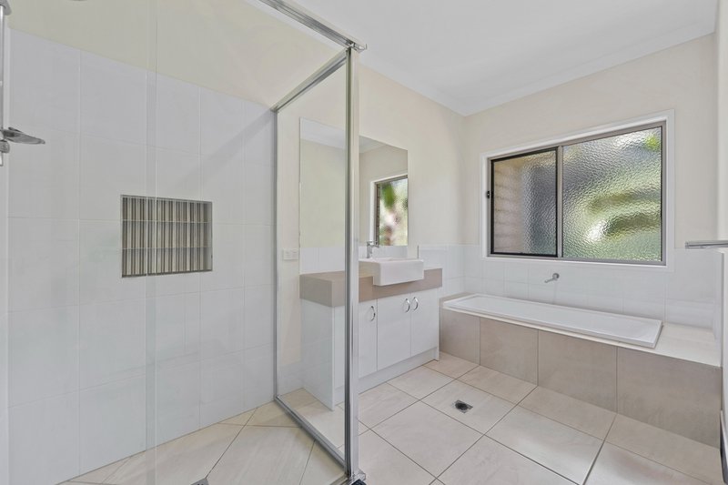 Photo - 81 Dobson Road, Clear Mountain QLD 4500 - Image 14