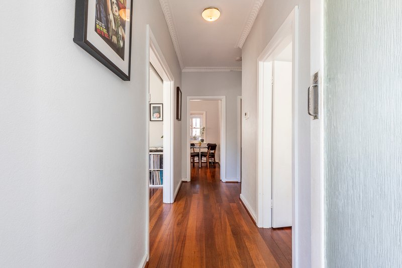 Photo - 81 Dunedin Street, Mount Hawthorn WA 6016 - Image 3