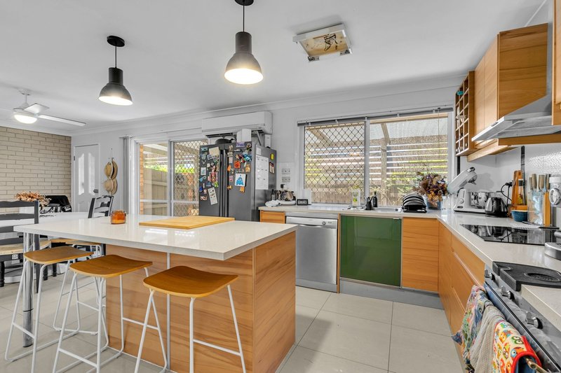 Photo - 81 Ekibin Road, Annerley QLD 4103 - Image 5