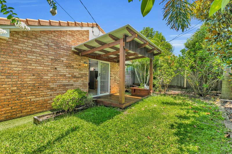 Photo - 81 Ekibin Road, Annerley QLD 4103 - Image 17