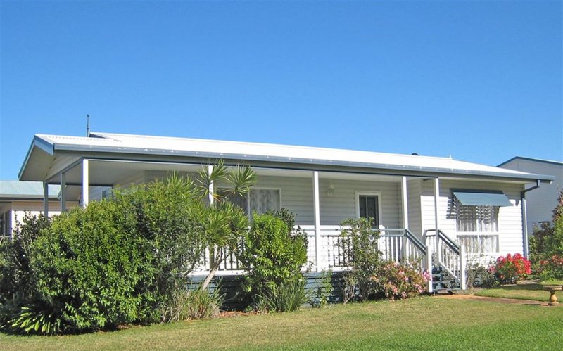 Photo - 8/1 Greenmeadows Drive, Dahlsford Village Drive, Port Macquarie NSW 2444 - Image 4