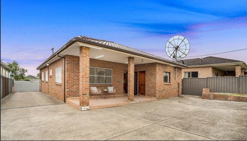 Photo - 81 Griffiths Avenue, Bankstown NSW 2200 - Image 12