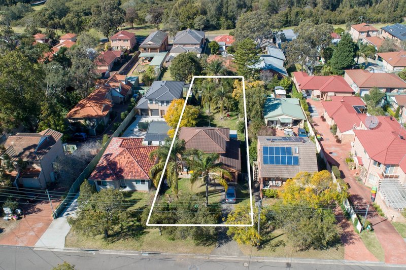 Photo - 81 Hydrae Street, Revesby NSW 2212 - Image 8