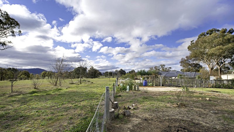 Photo - 81 Jim Bradley Crescent, Uriarra Village ACT 2611 - Image 17