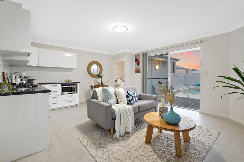 Photo - 81 Jindalee Boulevard, Jindalee WA 6036 - Image 28