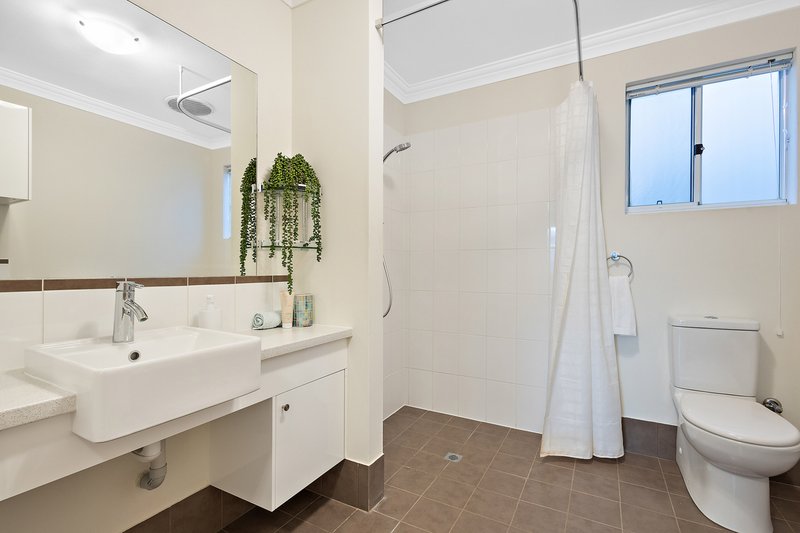 Photo - 81 Jindalee Boulevard, Jindalee WA 6036 - Image 31