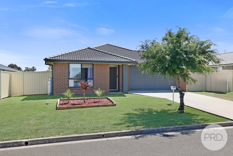 Photo - 81 Kenny Drive, Tamworth NSW 2340 - Image 2