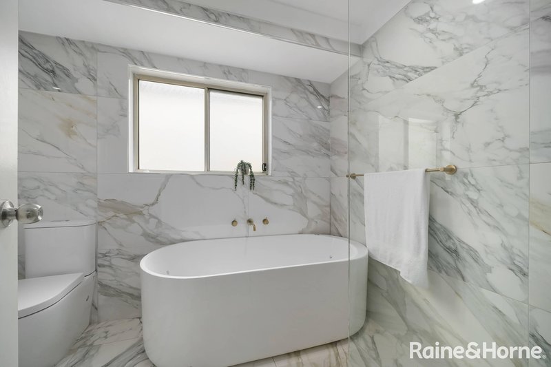 Photo - 81 Kookaburra Road, Prestons NSW 2170 - Image 4