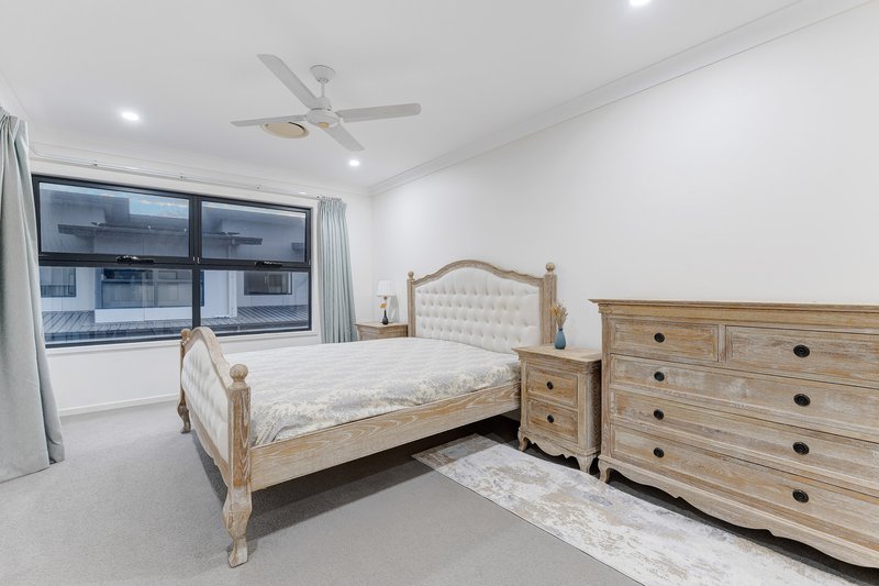 Photo - 8/1 Luke Close, Sunnybank Hills QLD 4109 - Image 16