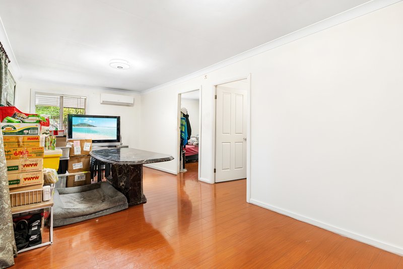 Photo - 81 Madeline Street, Fairfield West NSW 2165 - Image 4
