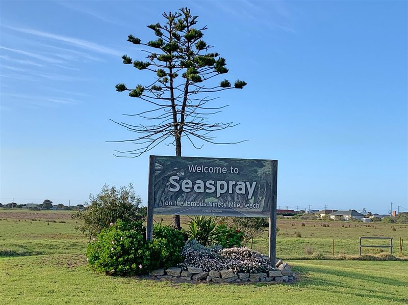 Photo - 81 Main Road, Seaspray VIC 3851 - Image 10