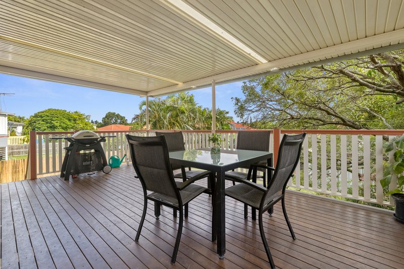 Photo - 81 Malabar Street, Wynnum West QLD 4178 - Image 8