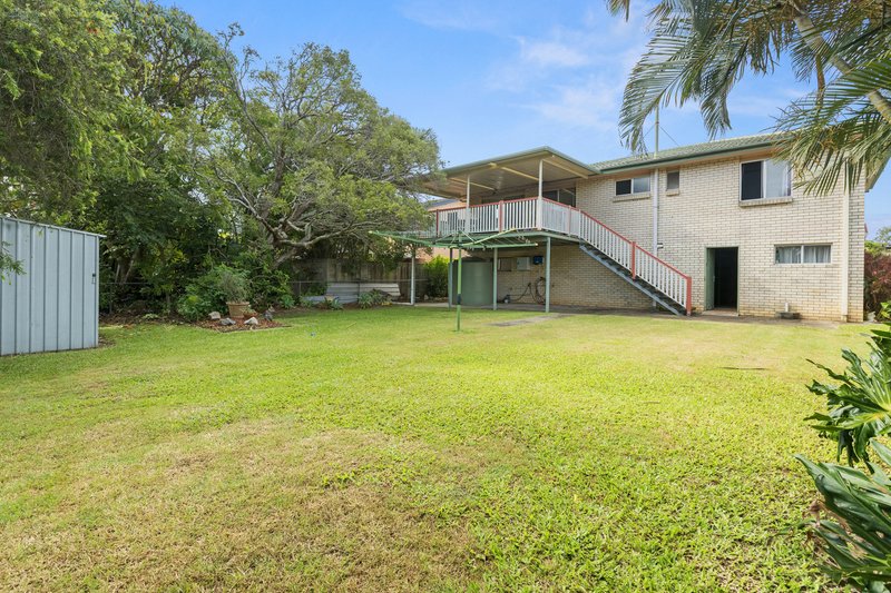 Photo - 81 Malabar Street, Wynnum West QLD 4178 - Image 9