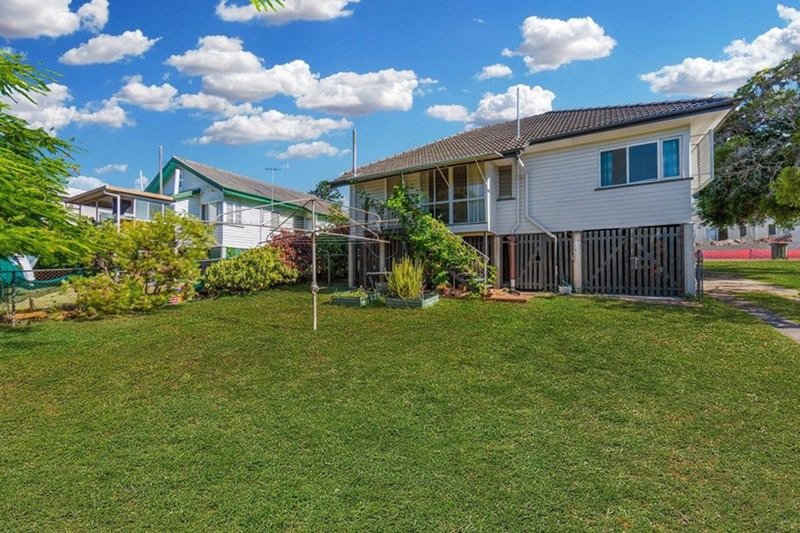 Photo - 81 Meemar Street, Chermside QLD 4032 - Image 2