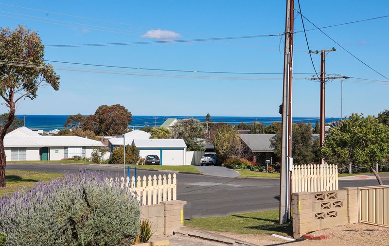 Photo - 81 Mentone Road, Hayborough SA 5211 - Image 7