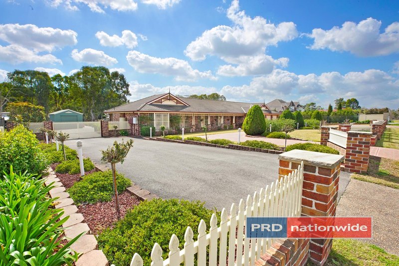 81 Muscatel Way, Orchard Hills NSW 2748