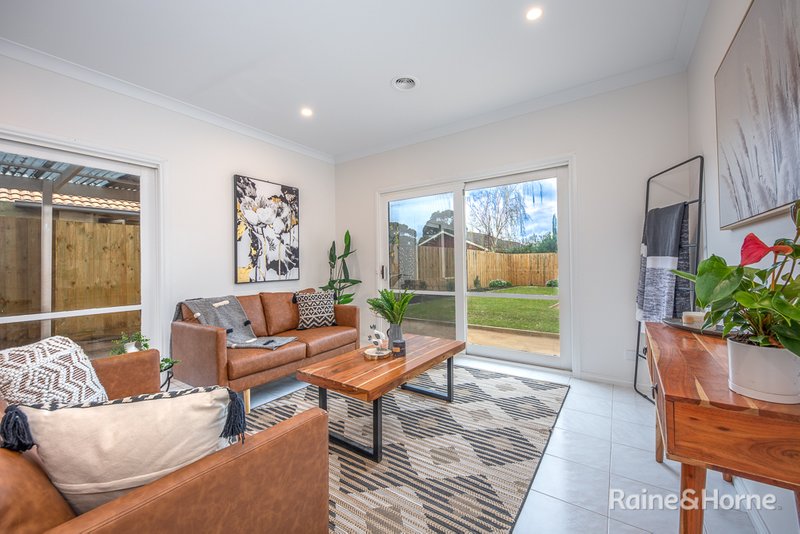 Photo - 81 Notre Dame Drive, Sunbury VIC 3429 - Image 8