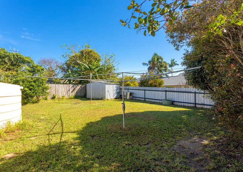 Photo - 81 Old Bar Road, Old Bar NSW 2430 - Image 10